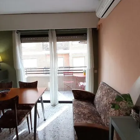 & Urban Center Apartman Alicante